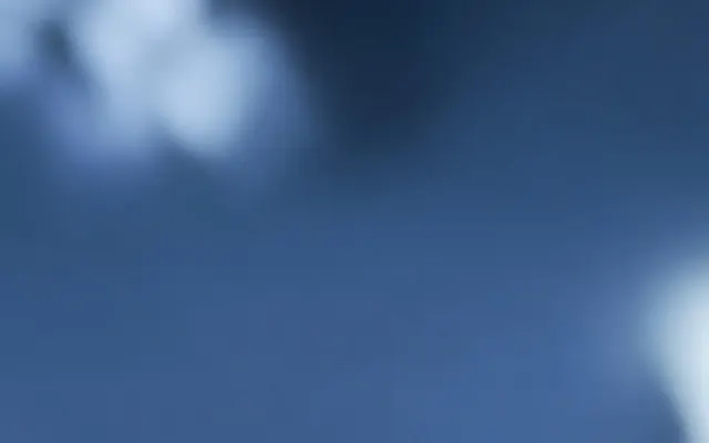 AI 杂志封面生成器